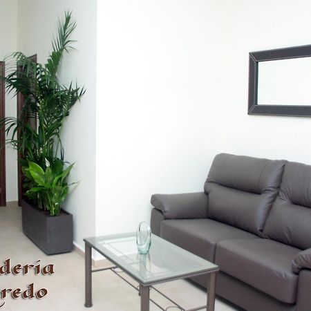 Hospederia Laredo Hotel La Carlota Exterior foto