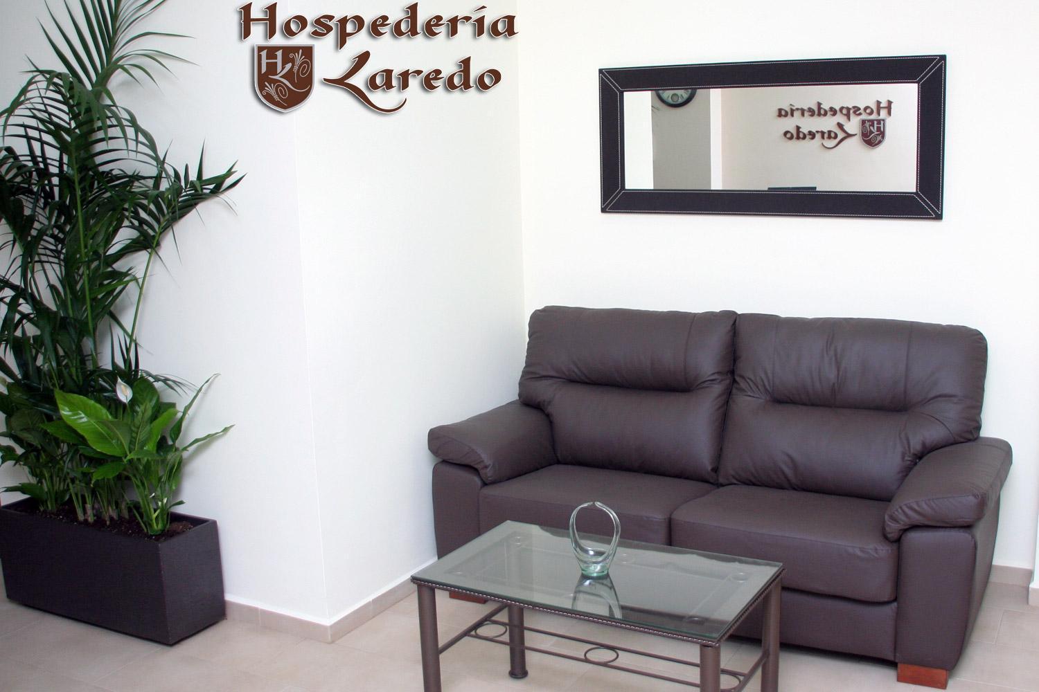Hospederia Laredo Hotel La Carlota Exterior foto